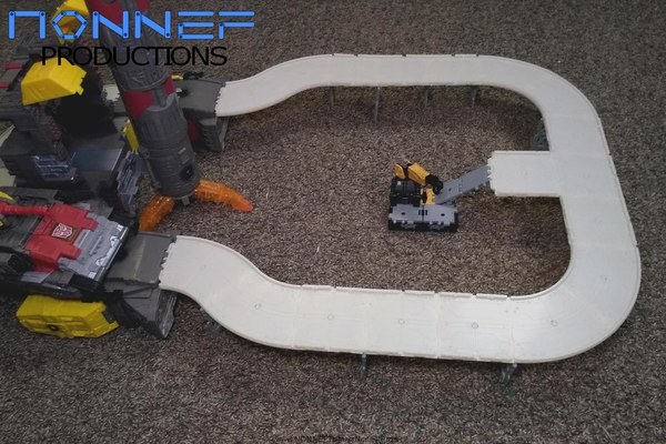 SIEGE Omega Supreme Tracks Upgrade Kit From Nonnef Productions (1 of 1)